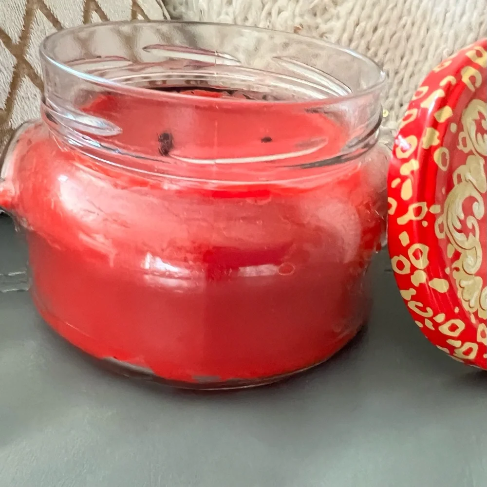 TYLER CANDLE COMPANY Glamorous Christmas 22 oz. BOUGIE PARFUMEE Perfumed Candle - Picture 3 of 11